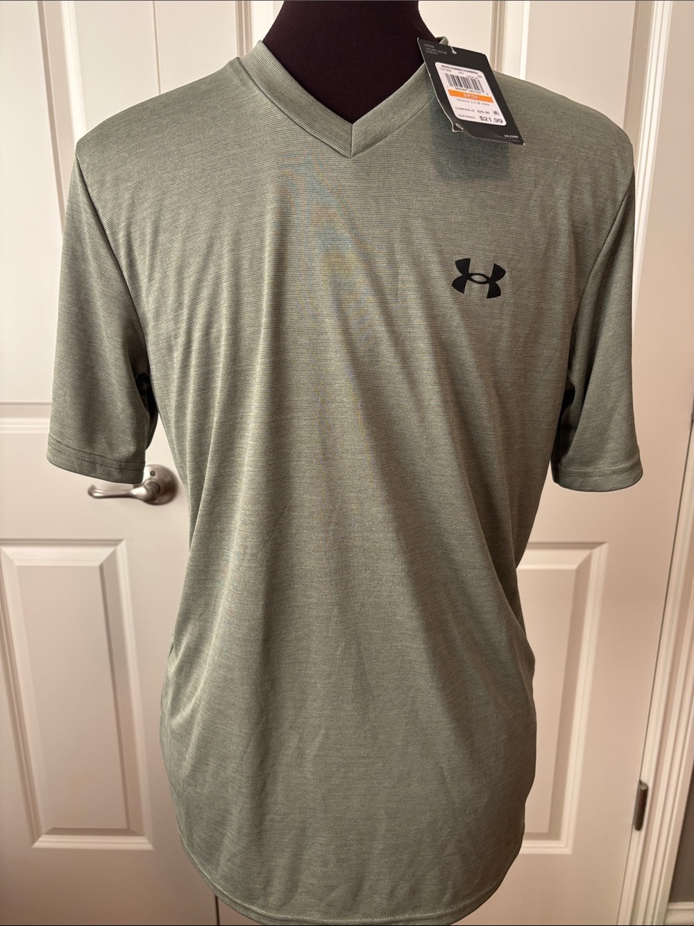 Under Armour Men’s V-Neck Athletic Tee - Olive